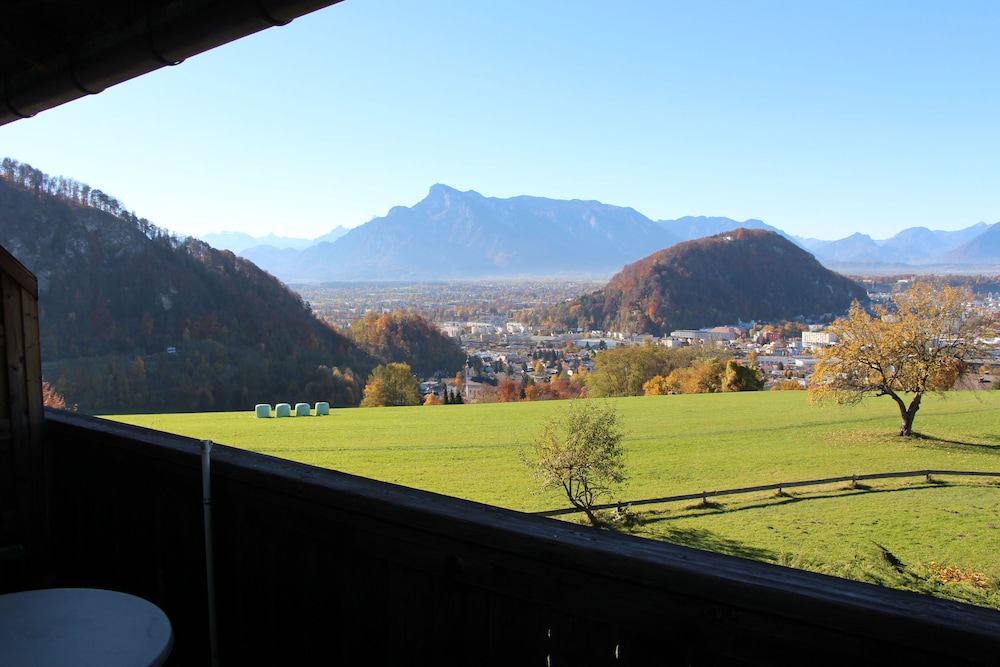 Hotel Schoene Aussicht 45/50