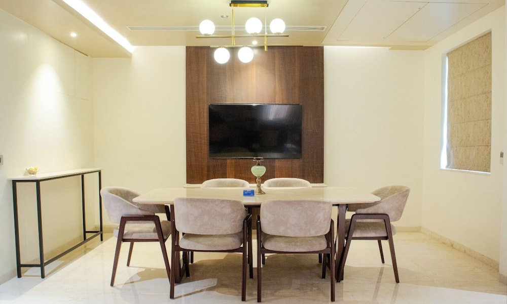 Radisson Blu Resort Visakhapatnam 36/47