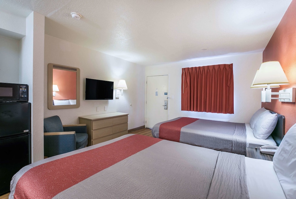 Motel6 Dothan, AL 19/36