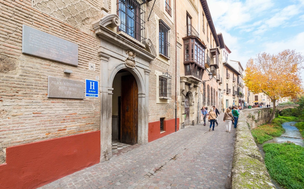 Museo Palacio de Mariana Pineda 55/63