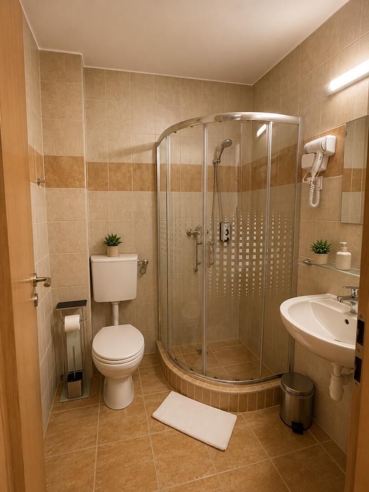 Esprit Hotel Budapest 47/50