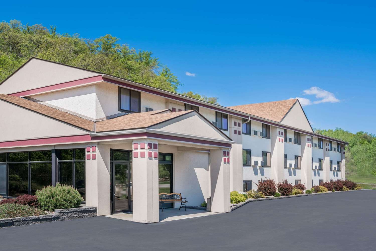 Baymont by Wyndham Mankato 2/13