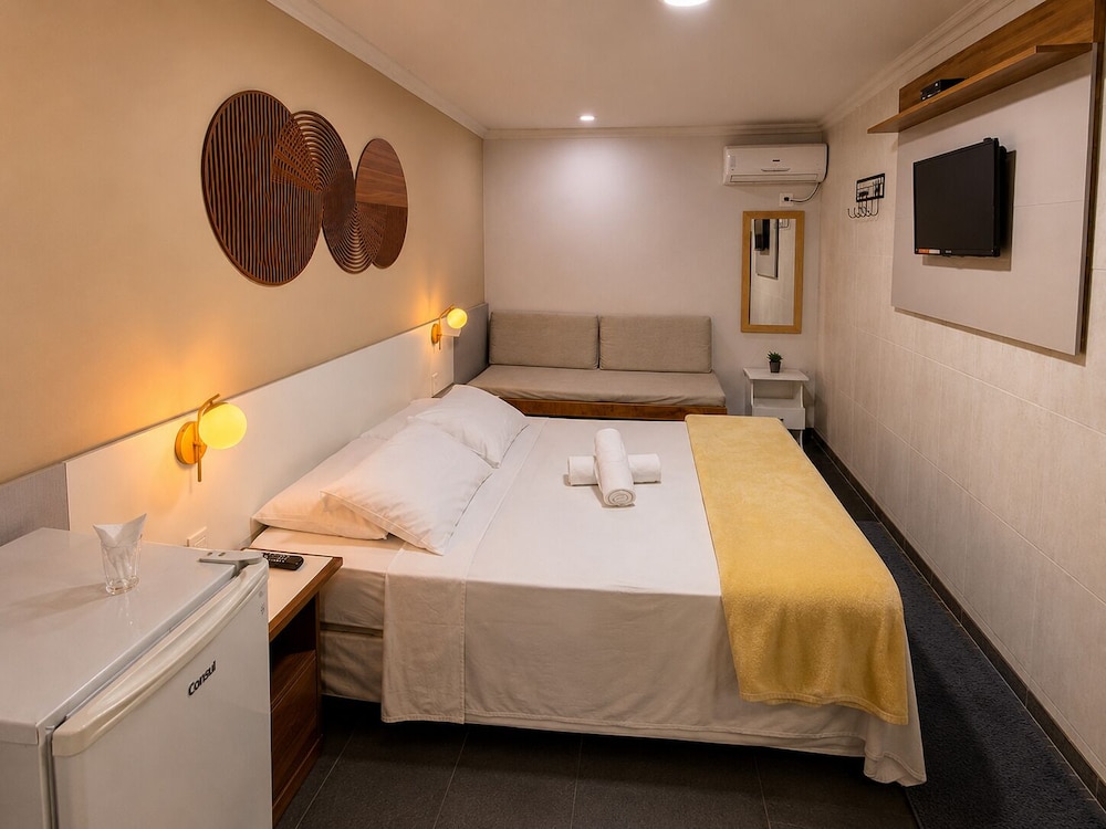 Casa Encantada Hotel & Suites 27/59