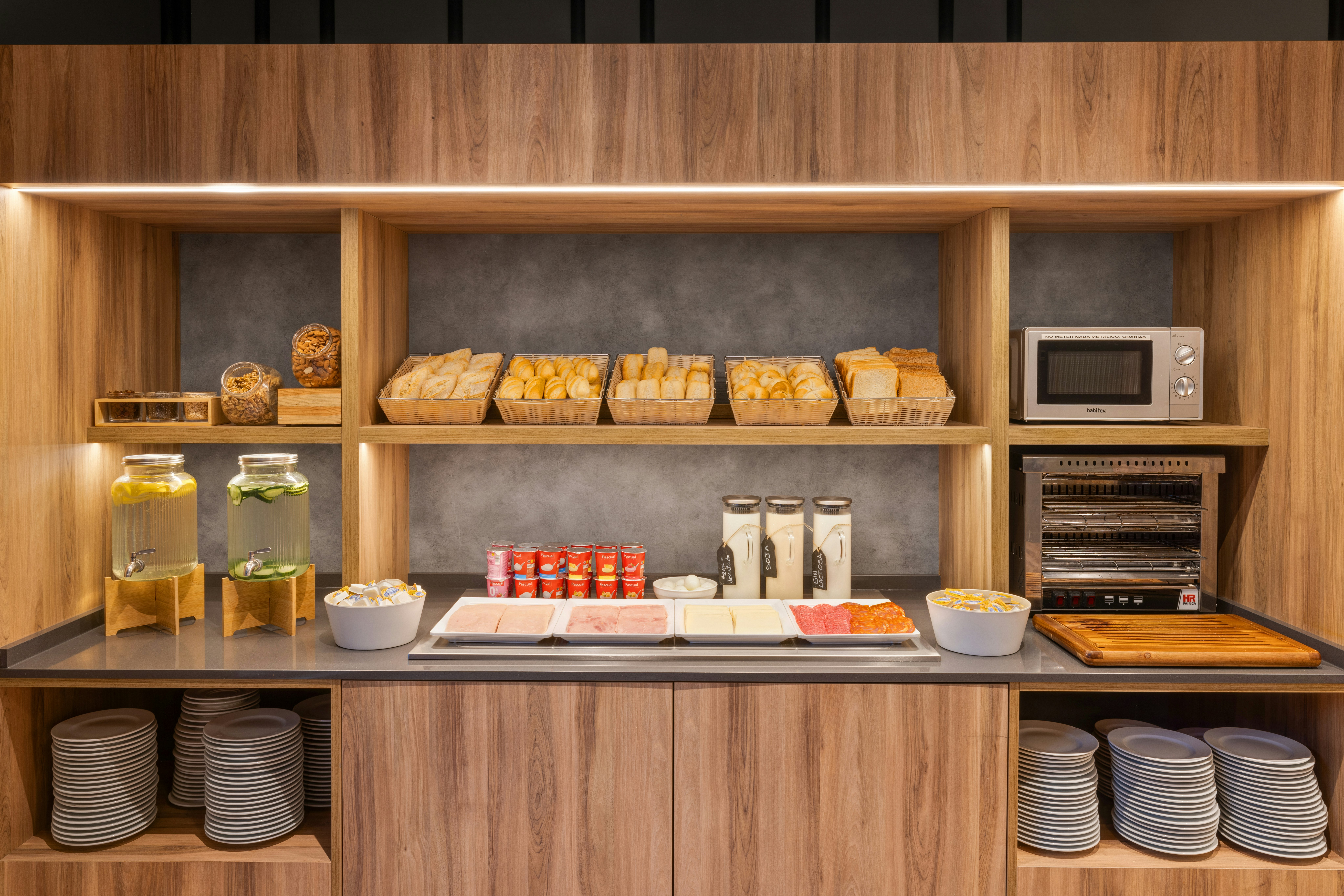 B&B HOTEL Madrid Fuenlabrada Retail Park 26/27