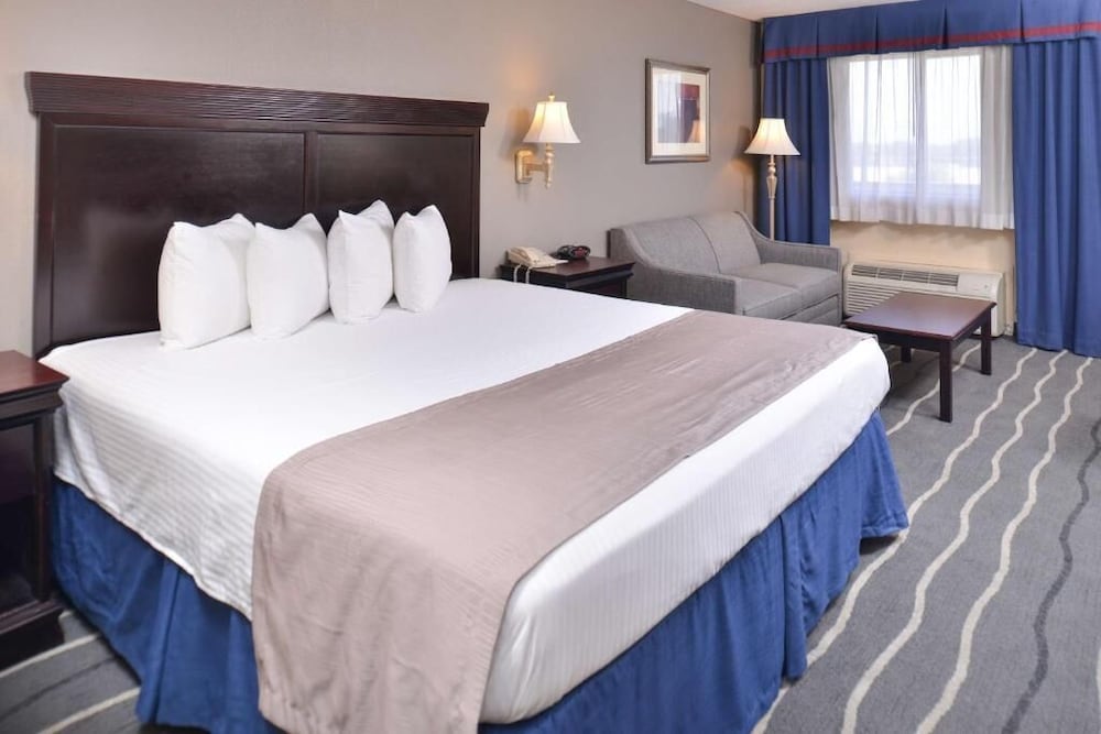Red Roof Inn & Suites Irving - DFW Airport South 9/45