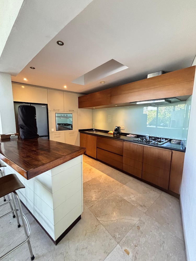The Layar - Designer Villas & Spa 4/50