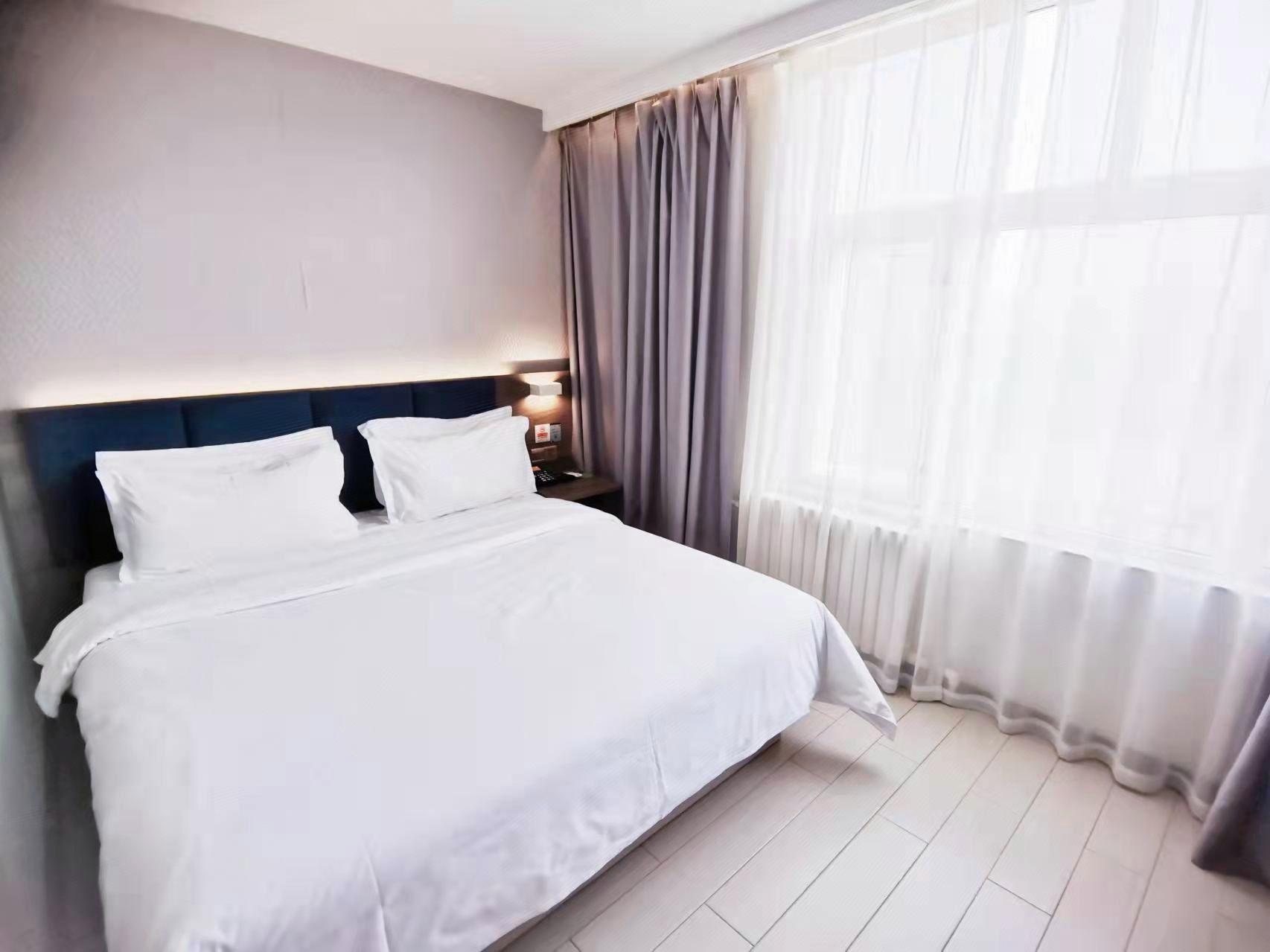 7 Days Inn (Beijing Shangdi Sports University & Qinghe City railway station) 35/55