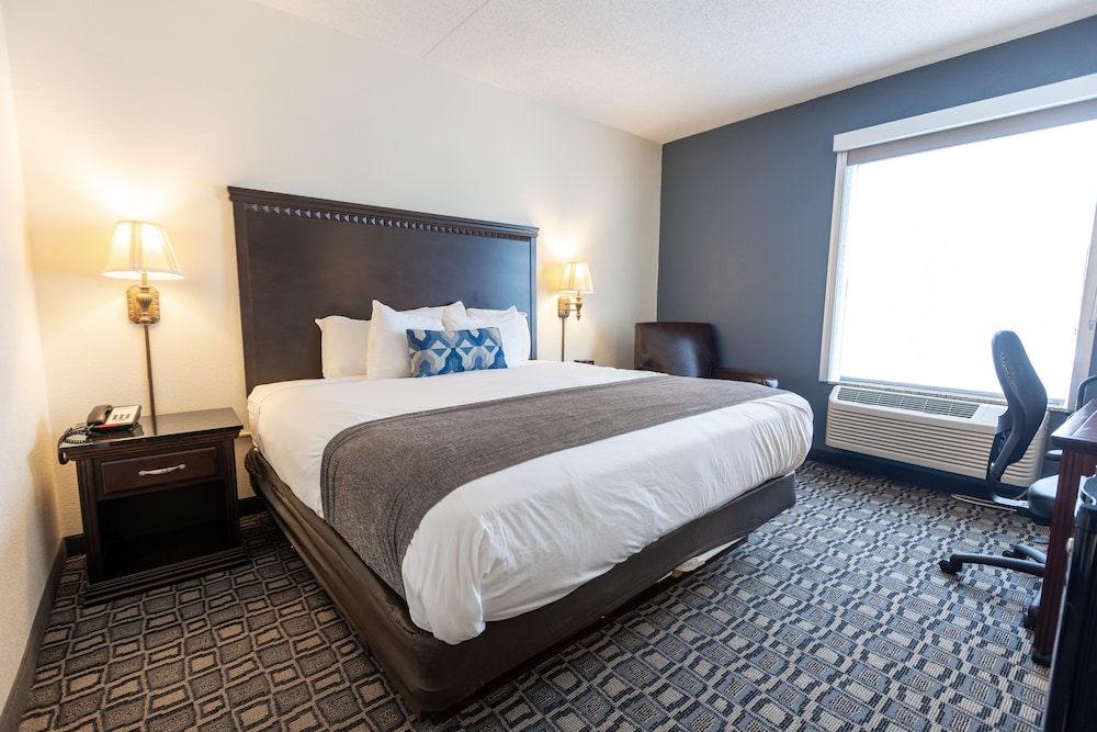 Savannah House Hotel 13/64
