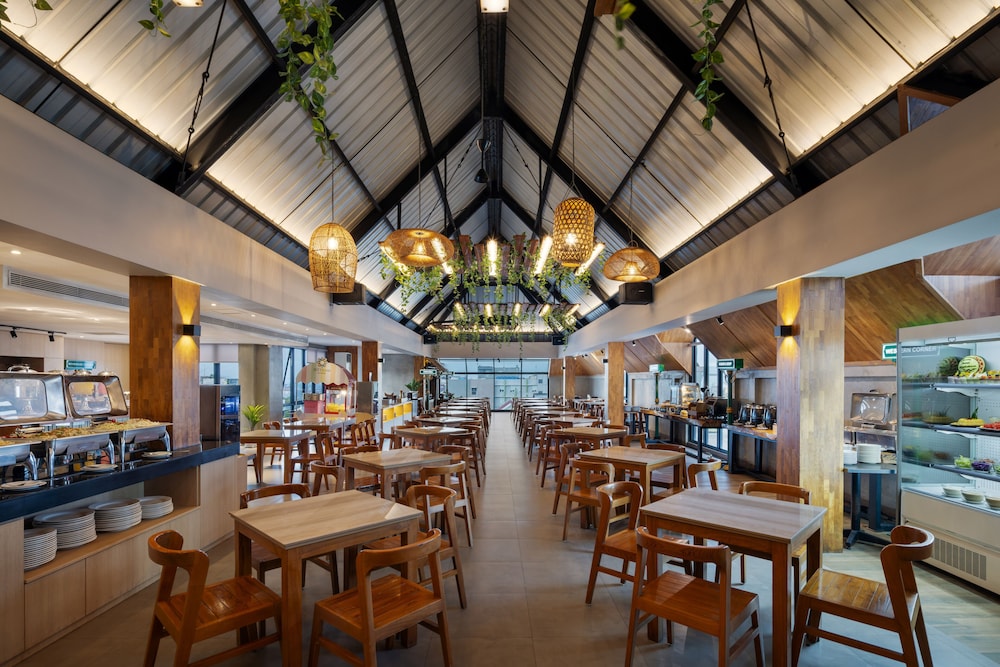 Aveta Hotel Malioboro 43/62