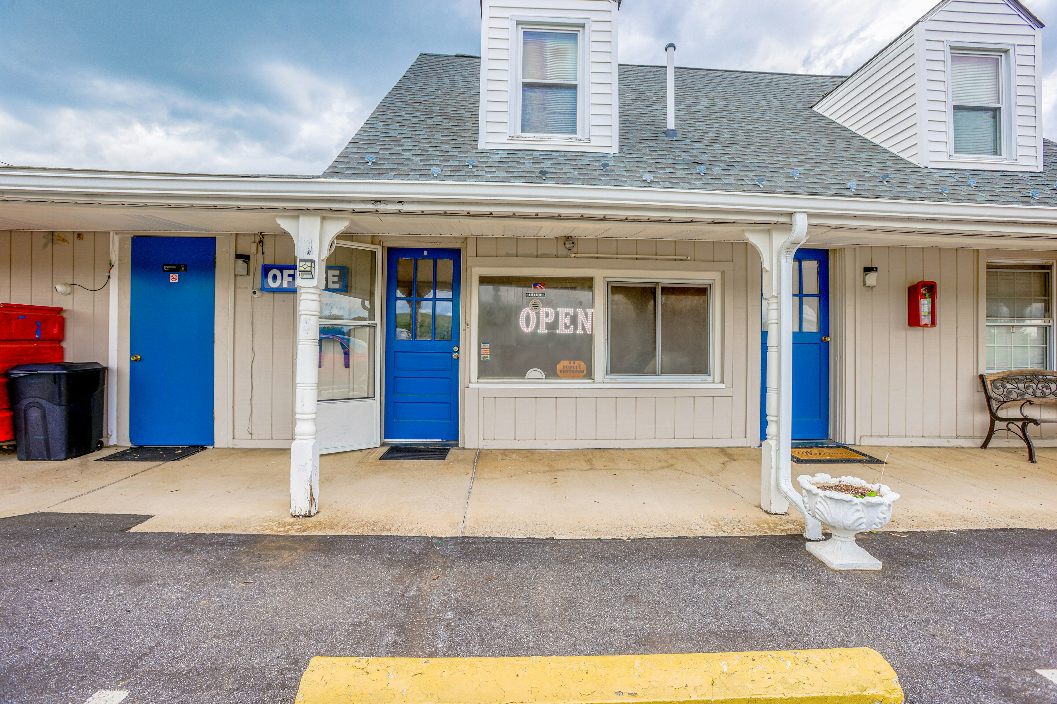 Relax Inn By OYO Natural Bridge I-81 42/54