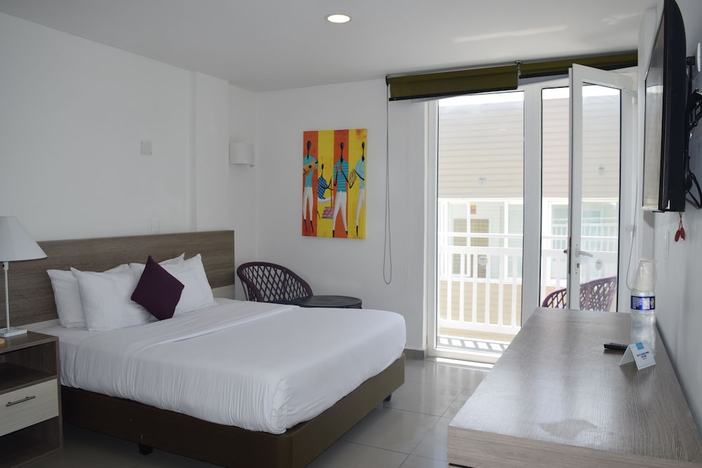 Decameron Maryland 7/50