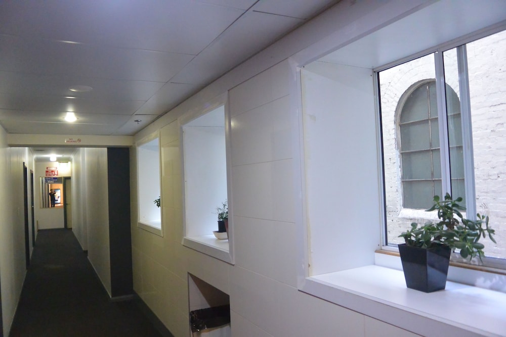 Elizabeth Hostel 17/62