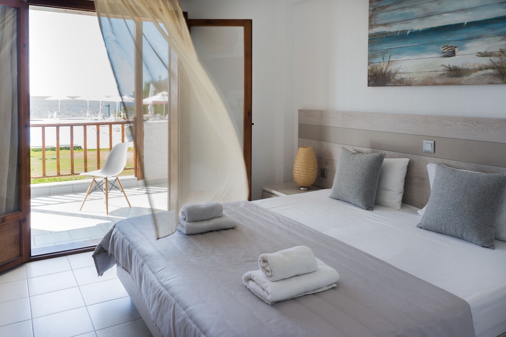 Alkinoos Beach Hotel 5/40