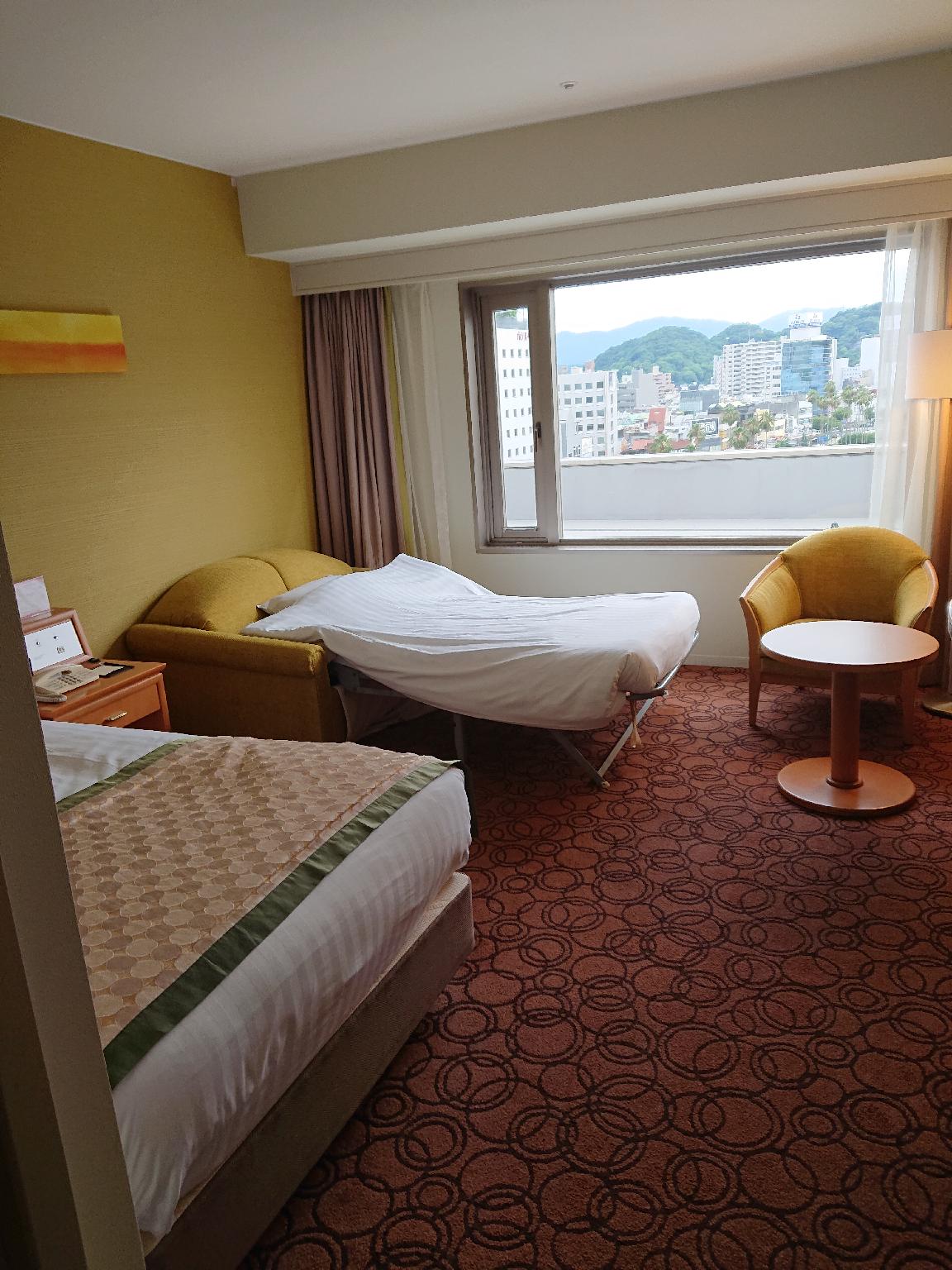 Universal, Standard, Twin Beds, No View
