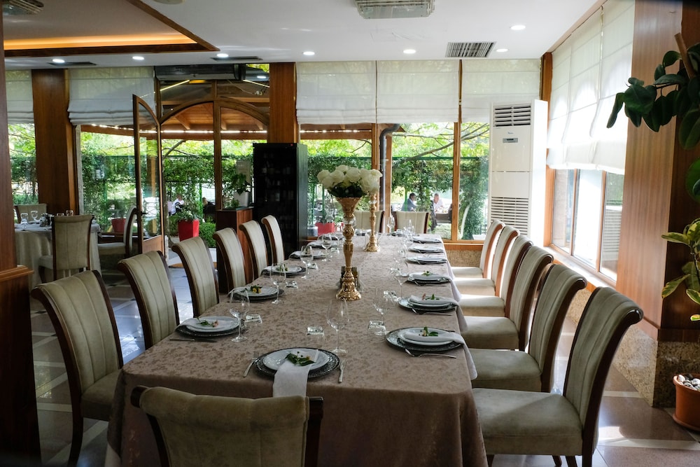 Buna Park Hotel Shkoder 31/50