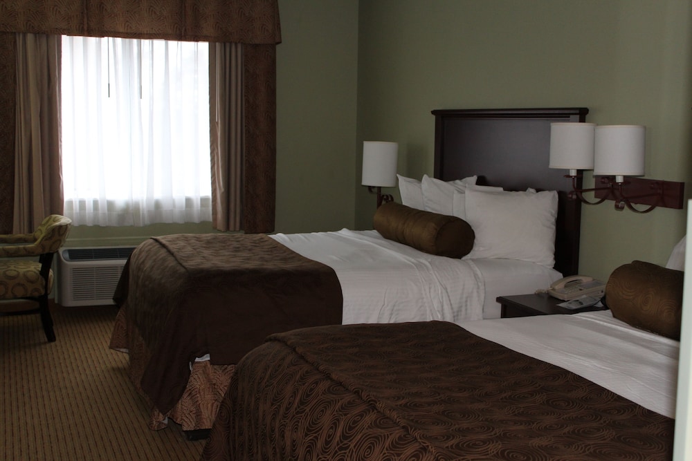 Best Western Plus Concord Inn 13/75