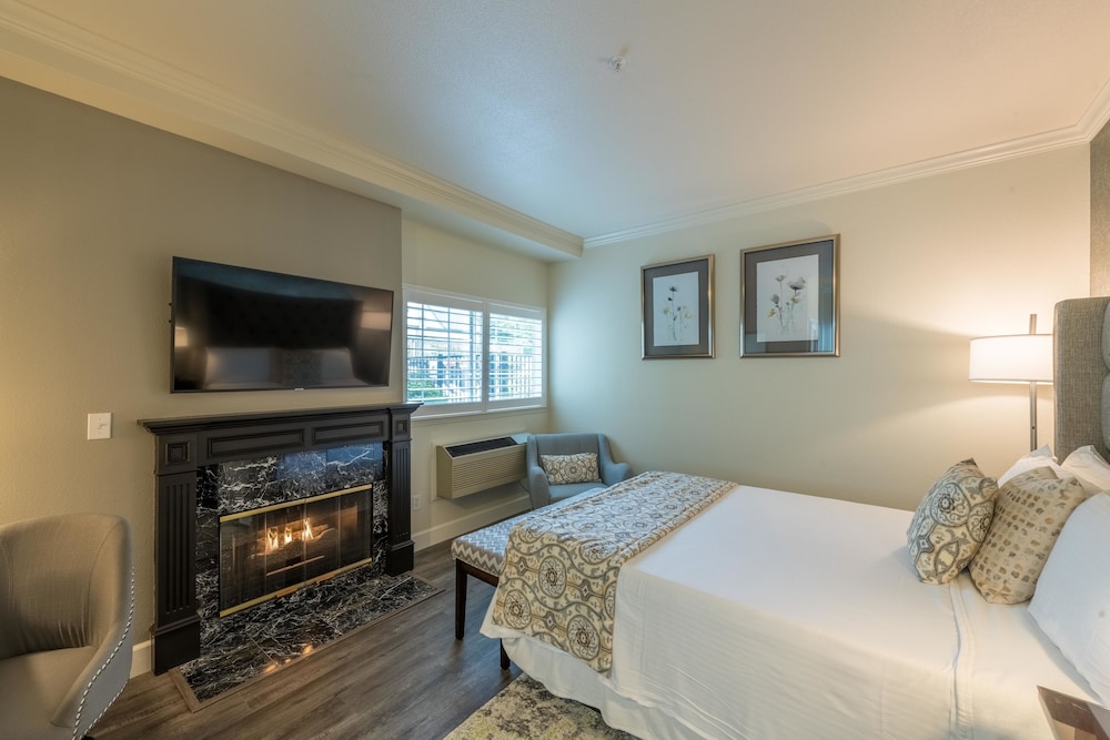 Geyserville Inn 28/70