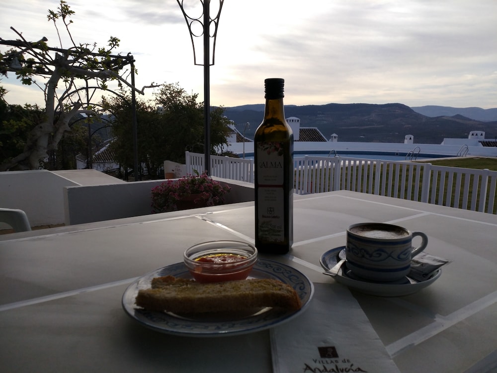 Hotel Villa Turistica de Priego 40/58