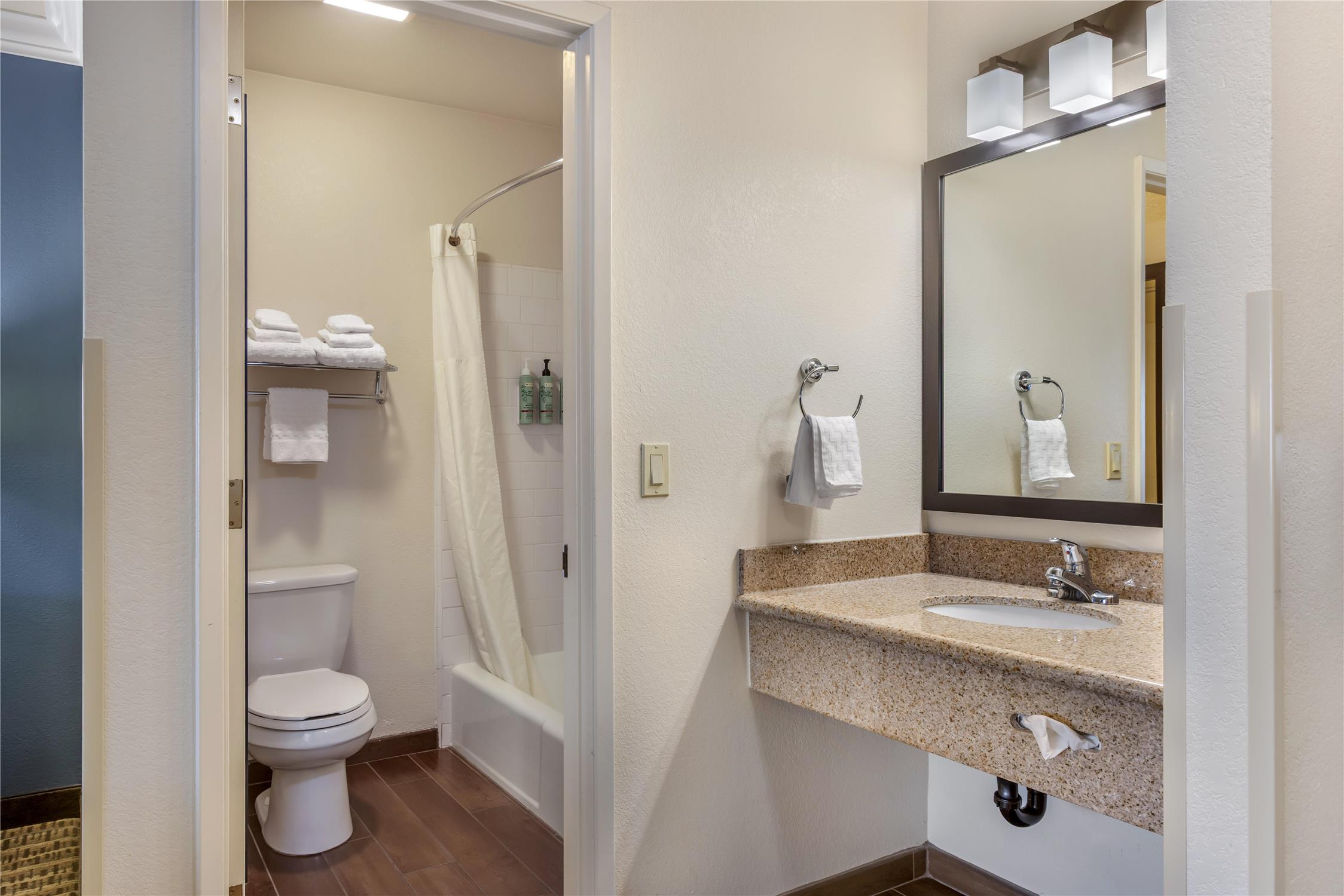 غرفة بسرير كينج، Best Western Town & Country Lodge 6/7
