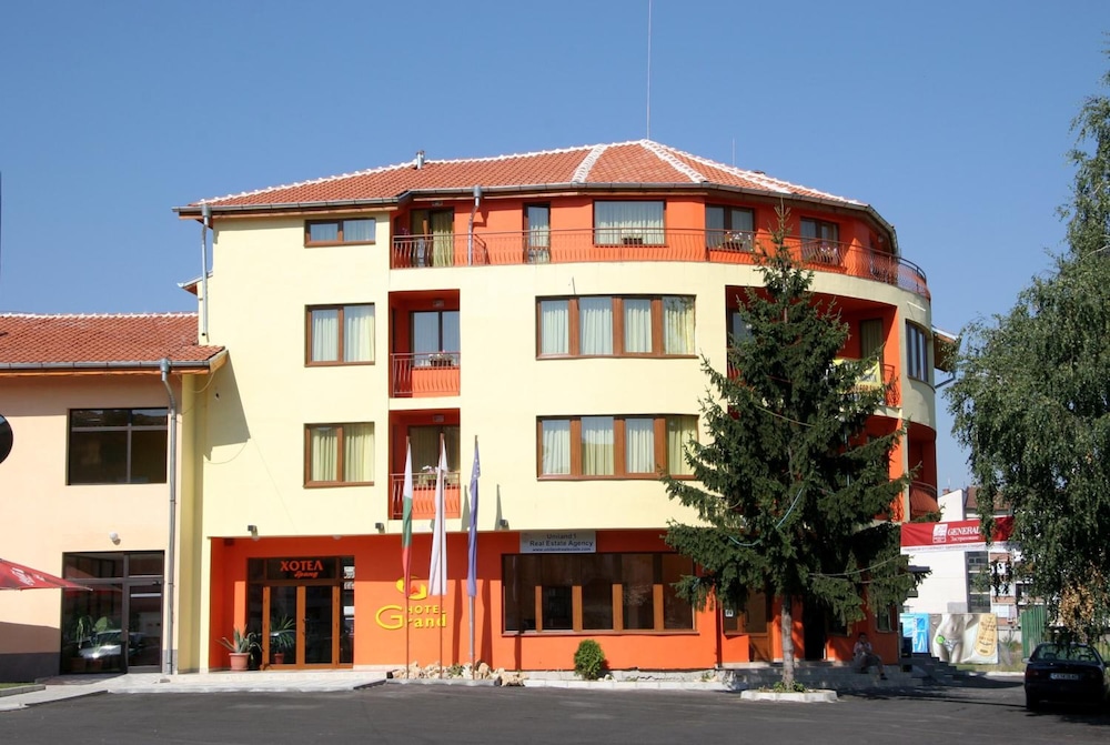 Hotel Grand 6/54