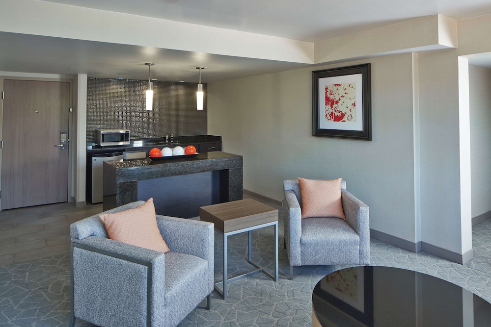 Doubletree By Hilton Atlanta Perimeter Dunwoody 37/59