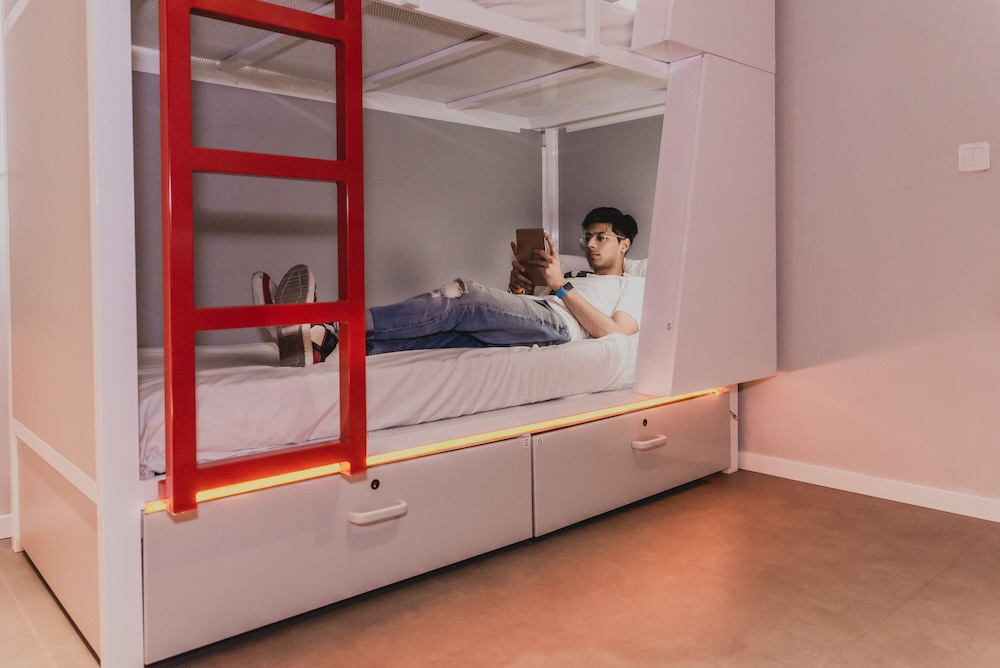 Hostel Sun And Moon 6/28