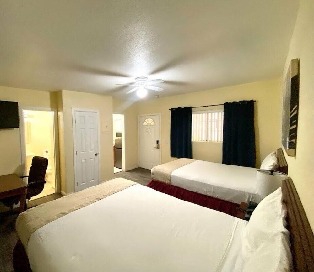 Europa Inn & Suites 22/40