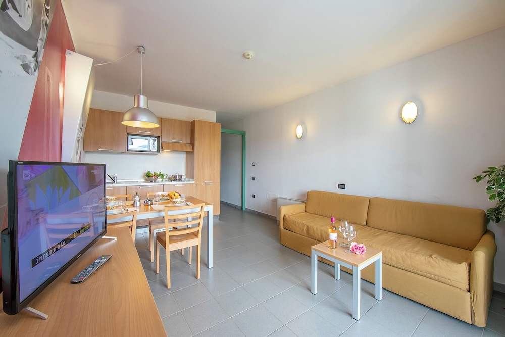 Villaggio Olimpico Apartments 36/50