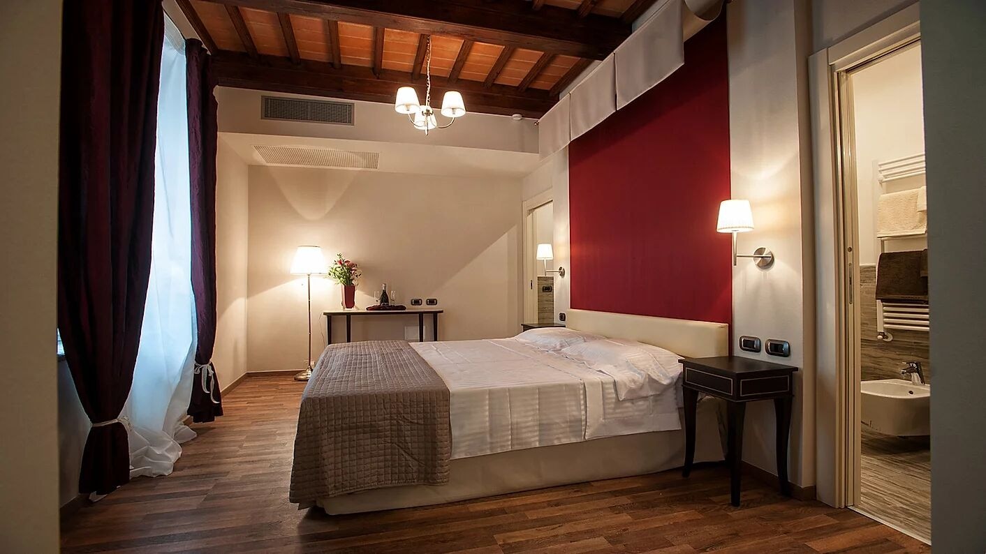 Executive, Suite, 1 King and 1 Single Beds, Terrace
