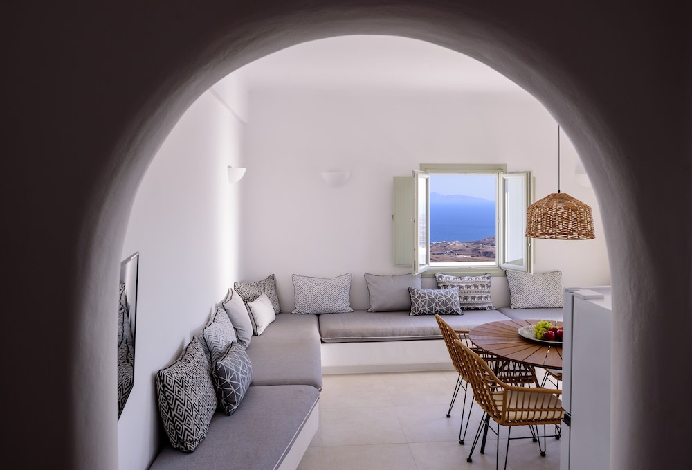 Terra Blanca Suites 45/63