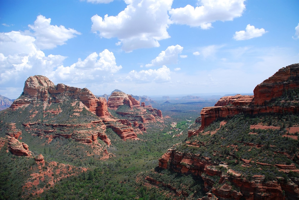 Holiday Inn Express Sedona Oak Creek 65/73