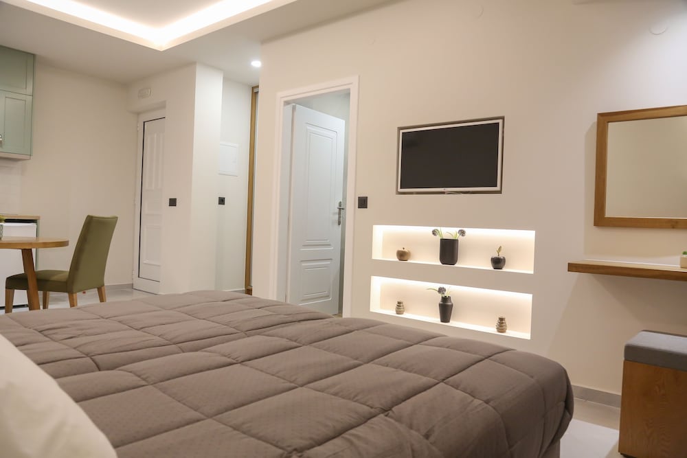 SUPERIOR, STUDIO, SEA VIEW