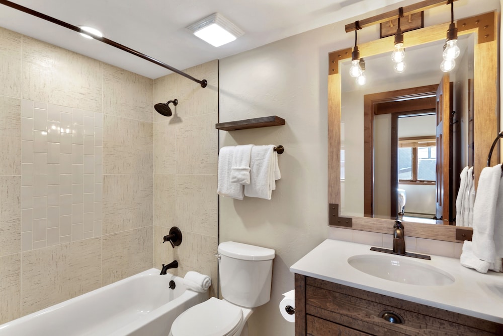 Gold Point Resort Breckenridge by Vacatia 47/50
