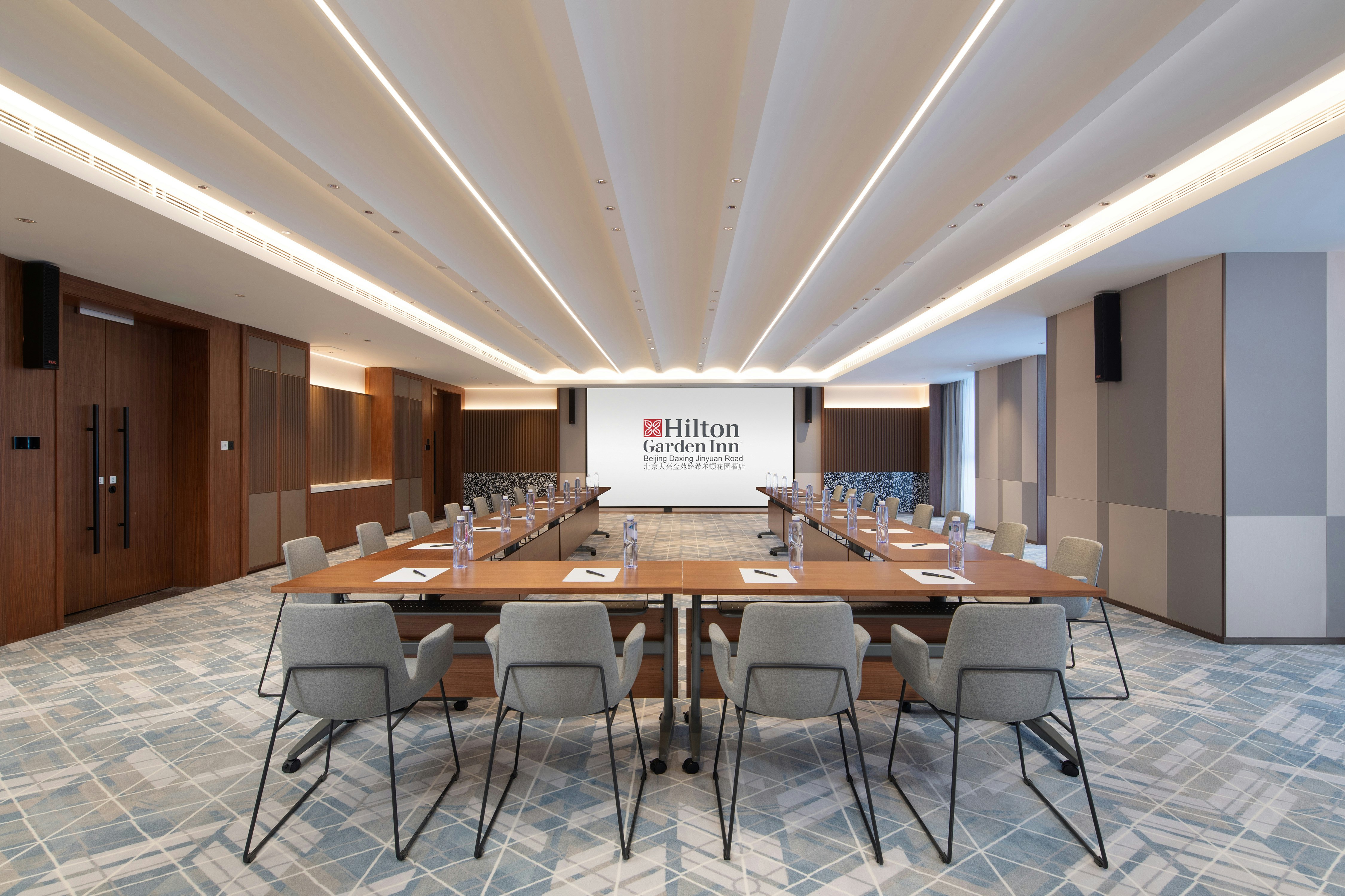Hilton Garden Inn Beijing Daxing Jinyuan Road 28/32