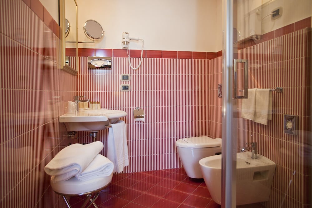 Hotel Cavour 49/49