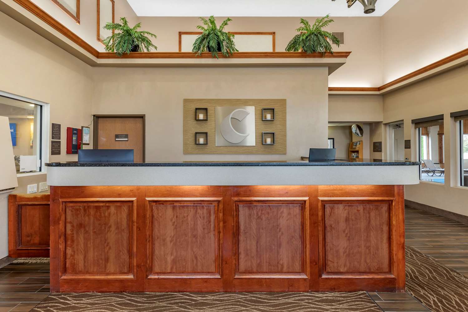 Comfort Inn Suites Dimondale Lansing 6/35