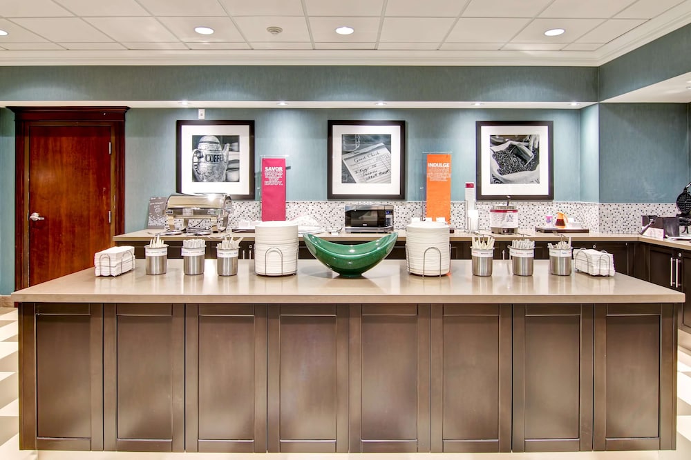 Hampton Inn by Hilton London 28/39