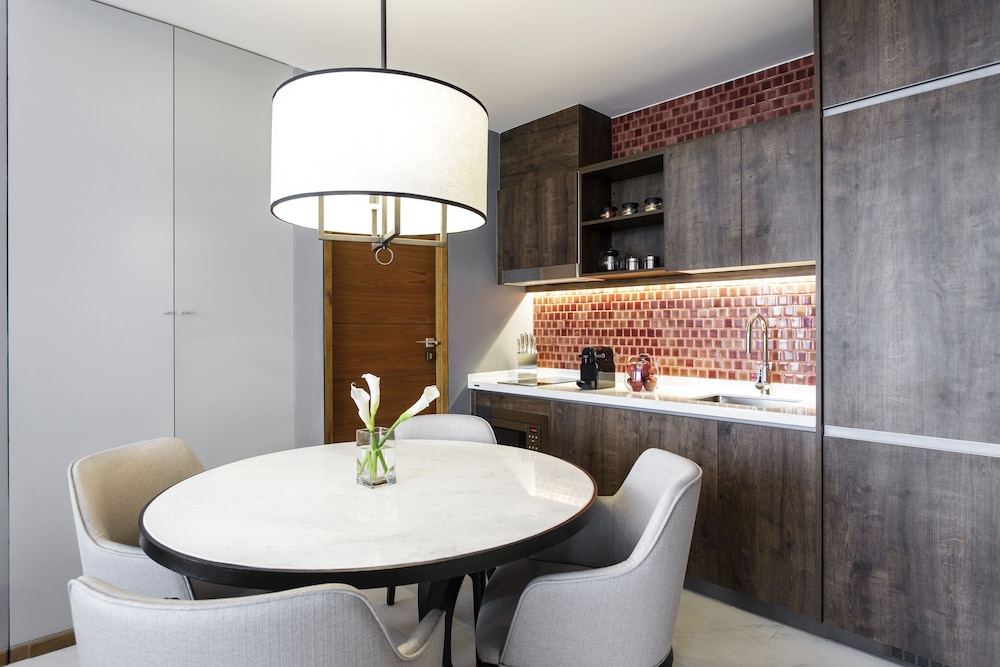 Anantara Chiang Mai Serviced Suites 62/75