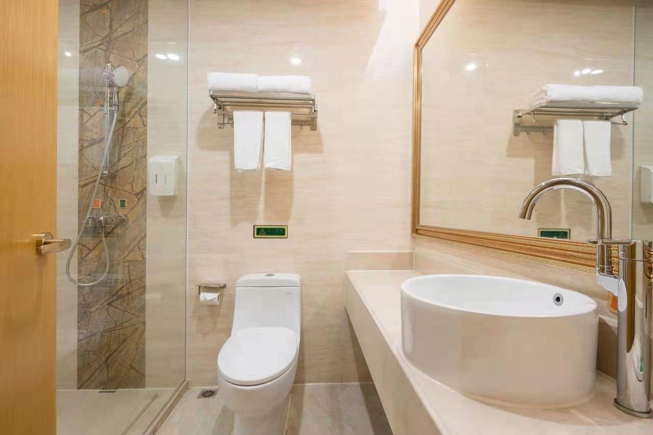 Vienna 3 Best Hotel (Shenzhen Longhua Dalang Commercial Center) 32/35