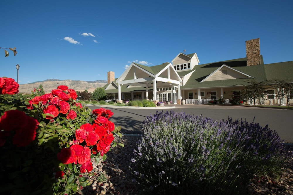Wine Country Inn Palisade 50/54