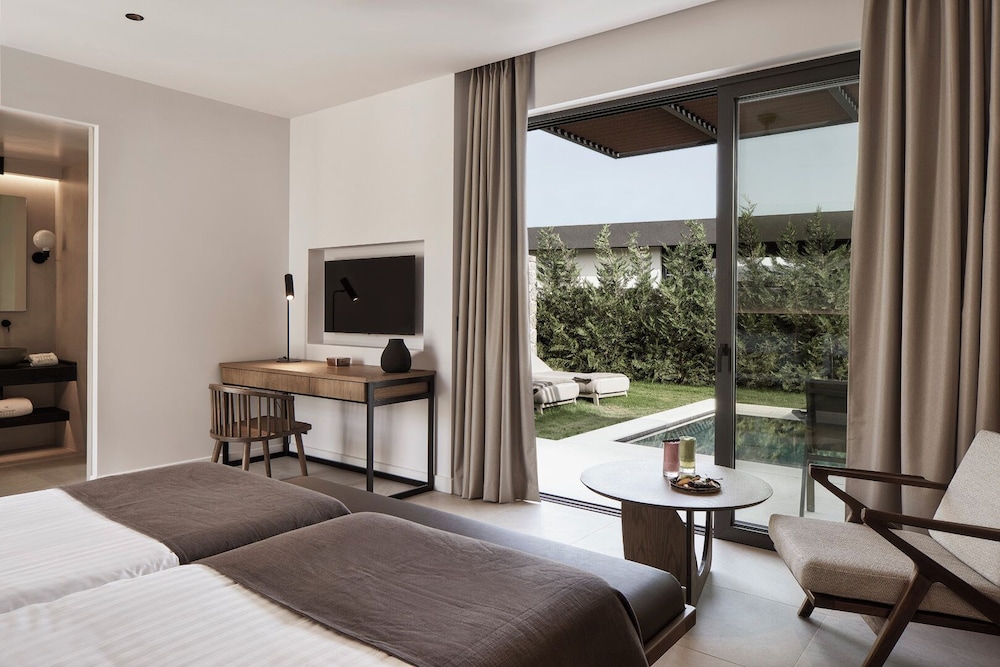 The Olivar Suites 16/50