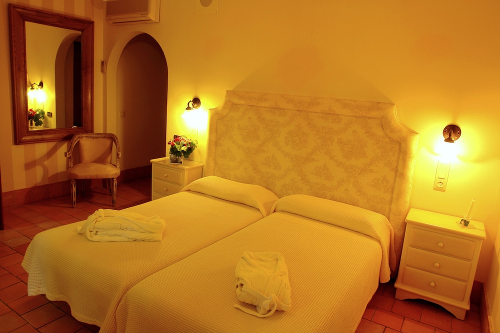 Aumallia Hotel And Spa 12/50