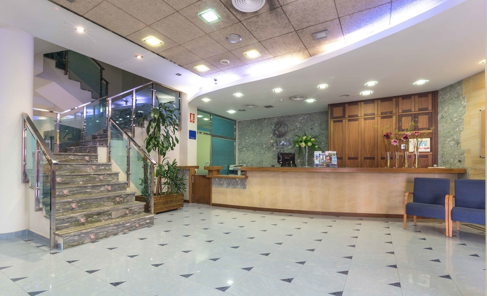 Apartahotel Bahia 4/50