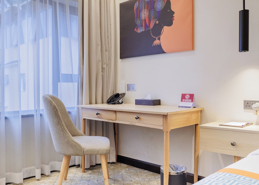 PrideInn Westlands Luxury Boutique Hotel 59/63