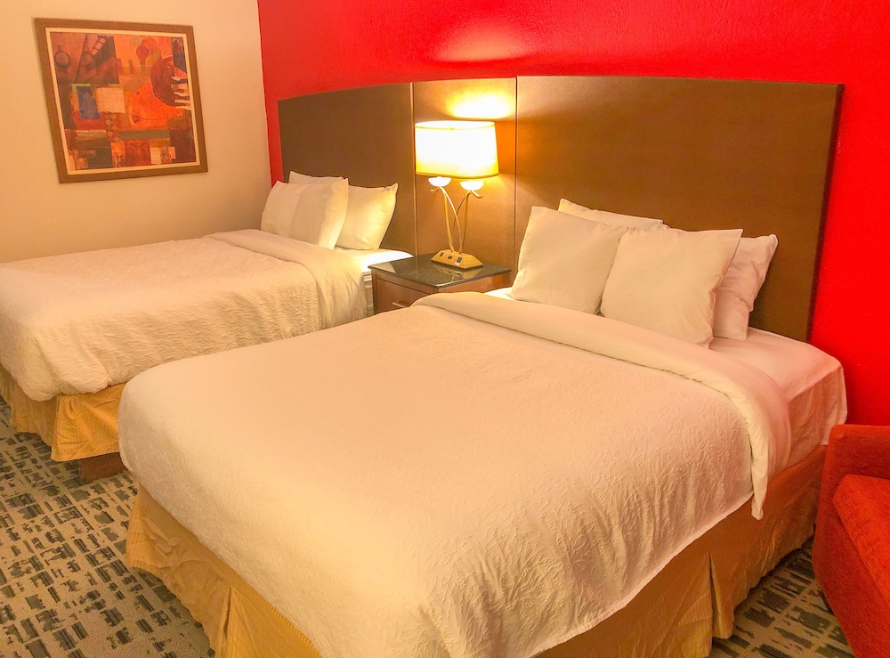 American Inn and Suites Ferndale 6/25