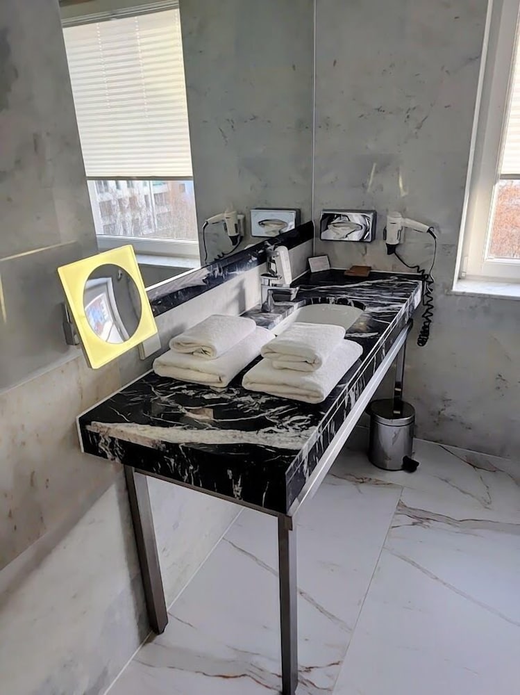 Hotel Zamek Centrum 40/50