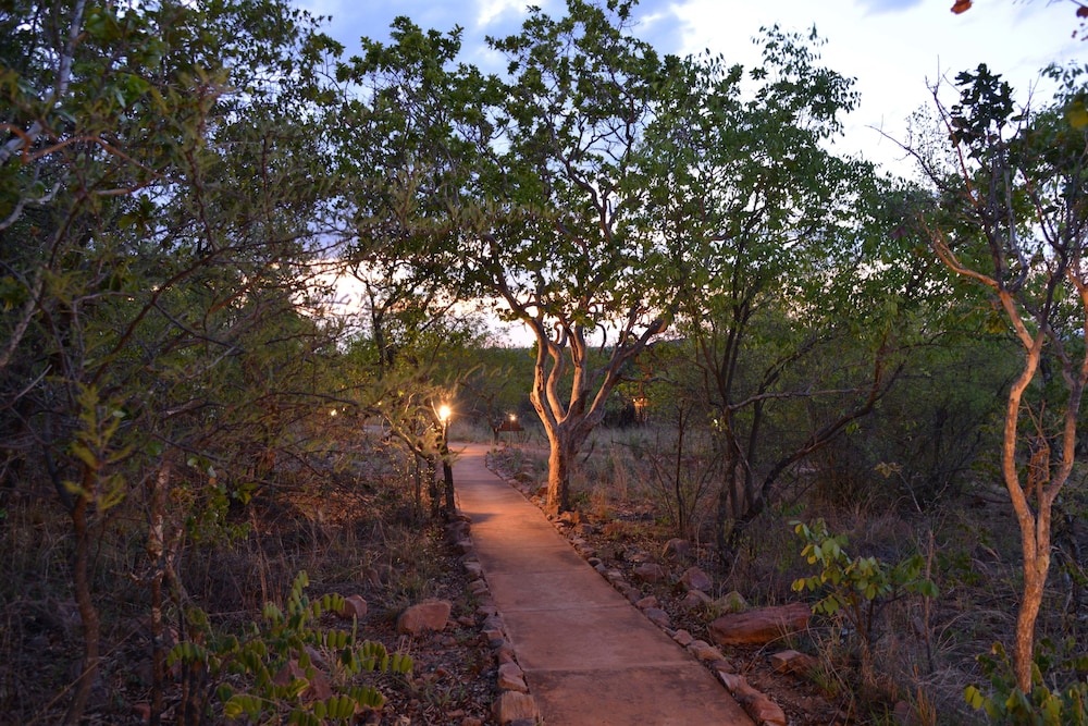 Zwahili Private Game Lodge and Spa 31/42