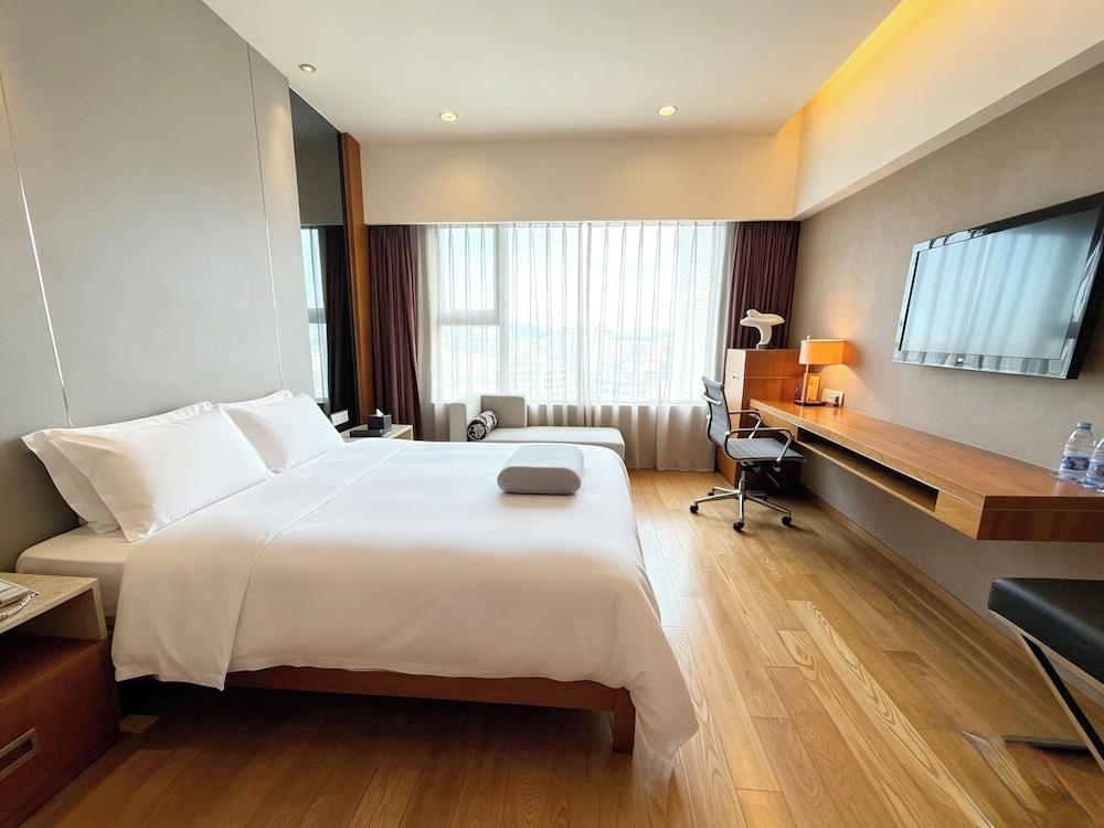 Grand Mercure Dongguan Humen 23/74