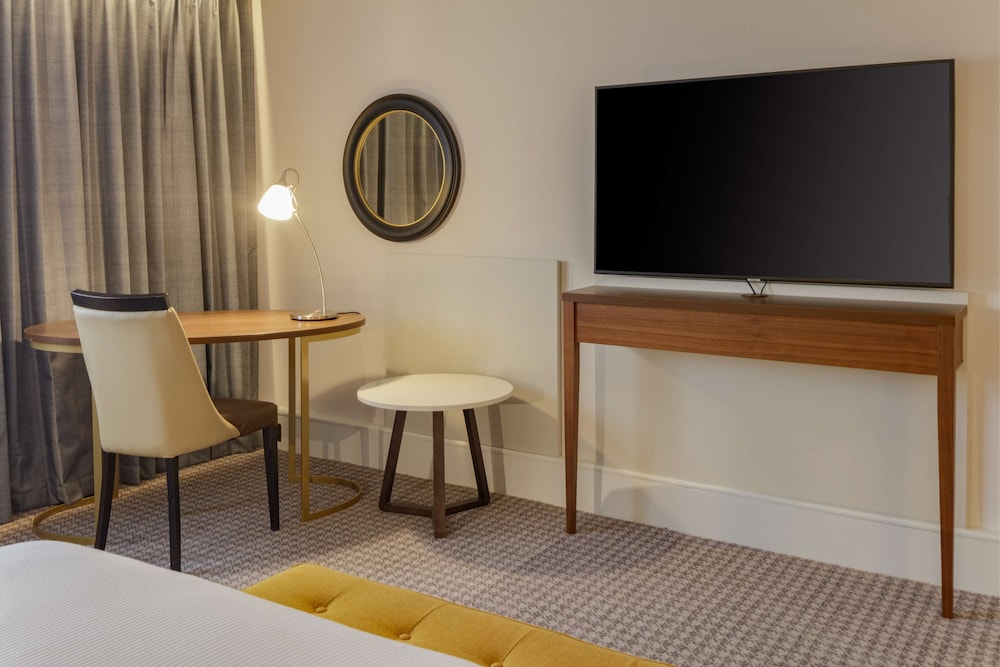 DoubleTree by Hilton Stoke on Trent 33/43