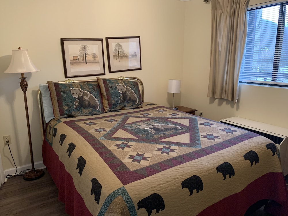 Olde Gatlinburg Rentals 25/50
